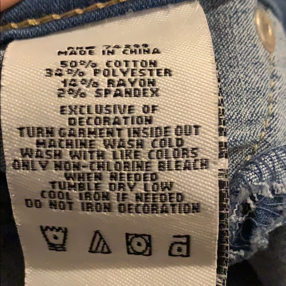 Jeans - Picture 9 of 9